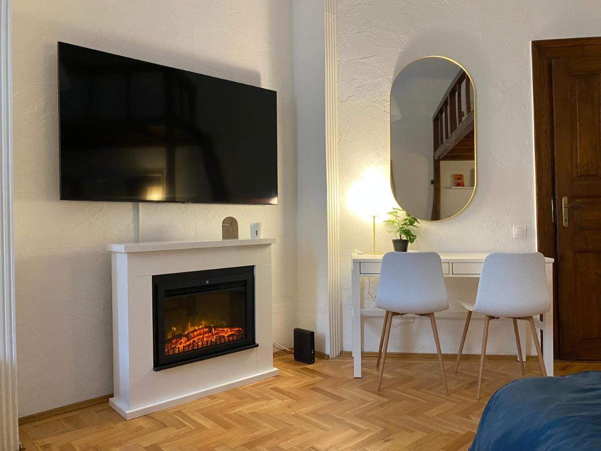 Romantic City Centre Flat - Alexandra Apartment Budapest Ngoại thất bức ảnh